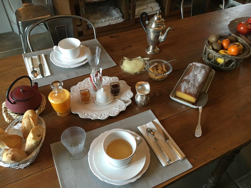 Les Volets Bleus Bed & Breakfast Arcangues Eksteriør bilde