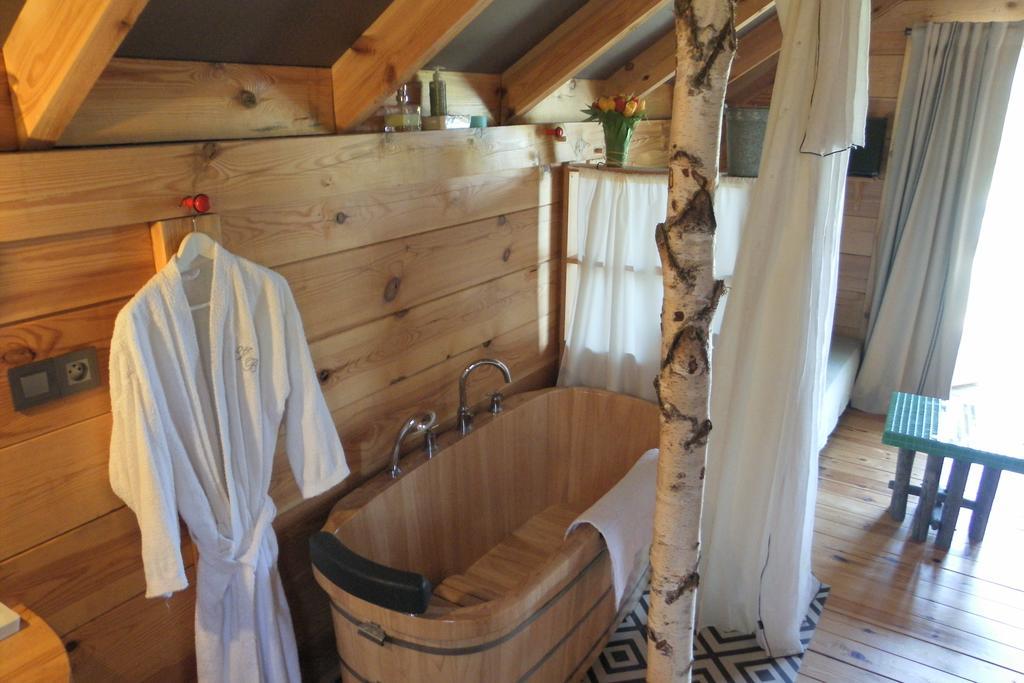Les Volets Bleus Bed & Breakfast Arcangues Eksteriør bilde