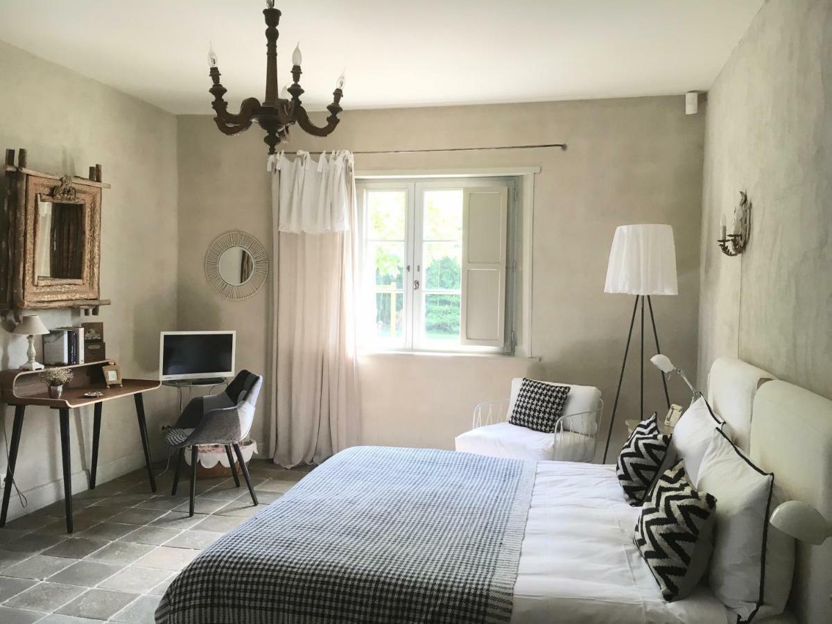 Les Volets Bleus Bed & Breakfast Arcangues Eksteriør bilde