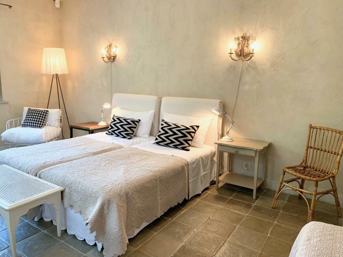 Les Volets Bleus Bed & Breakfast Arcangues Eksteriør bilde